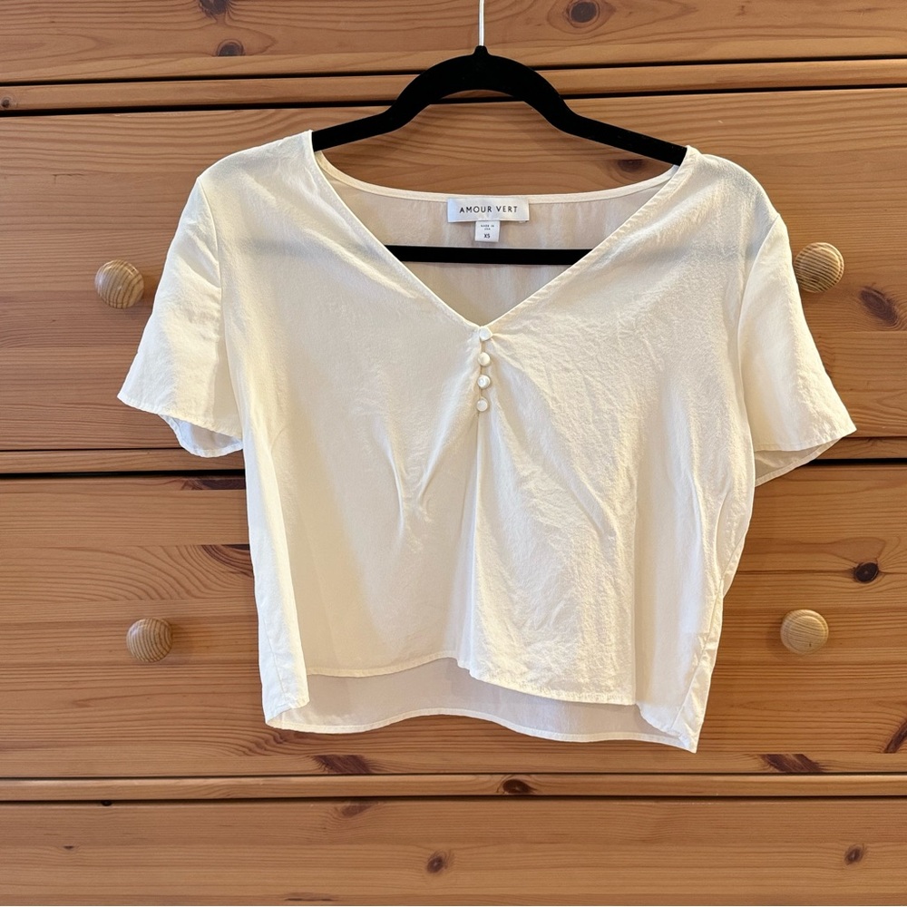 Amour Vert white buttoned crop top